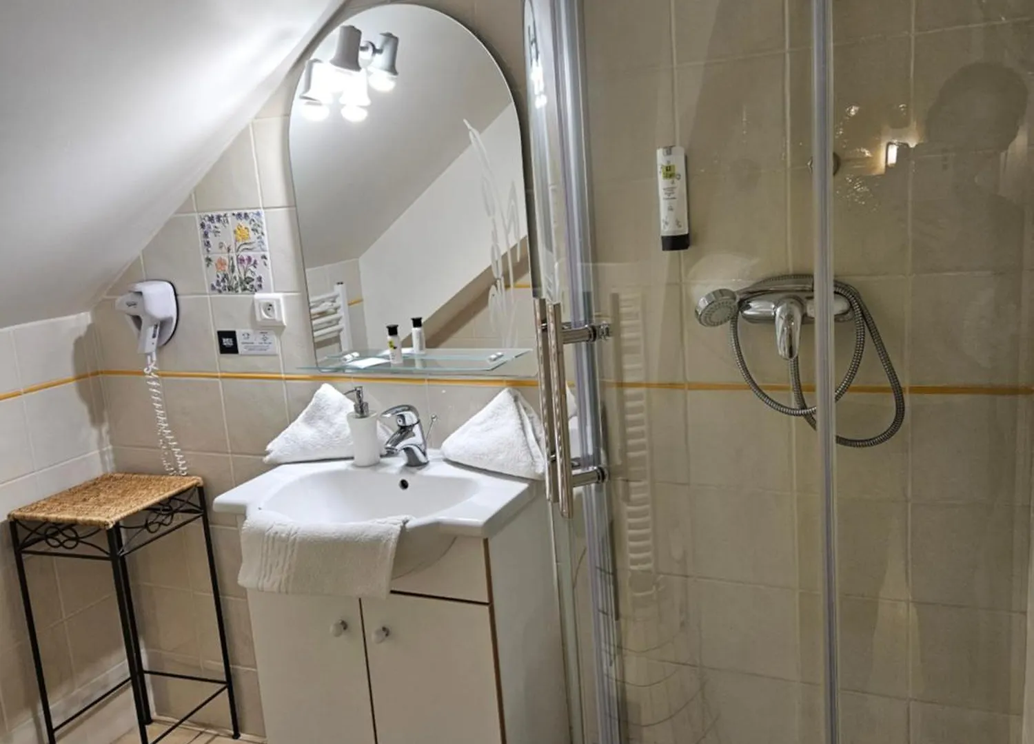 Hotel Le Mont Barral Creyers France