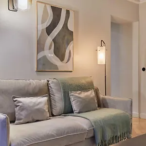 Appartement Cmg Batignolles/ Mairie Du 17ème